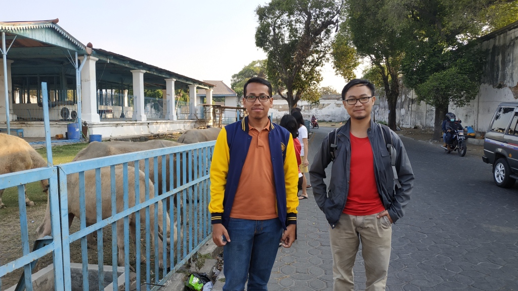 jalan jalan ke keraton solo dengan Pak Fadil dari Bandung